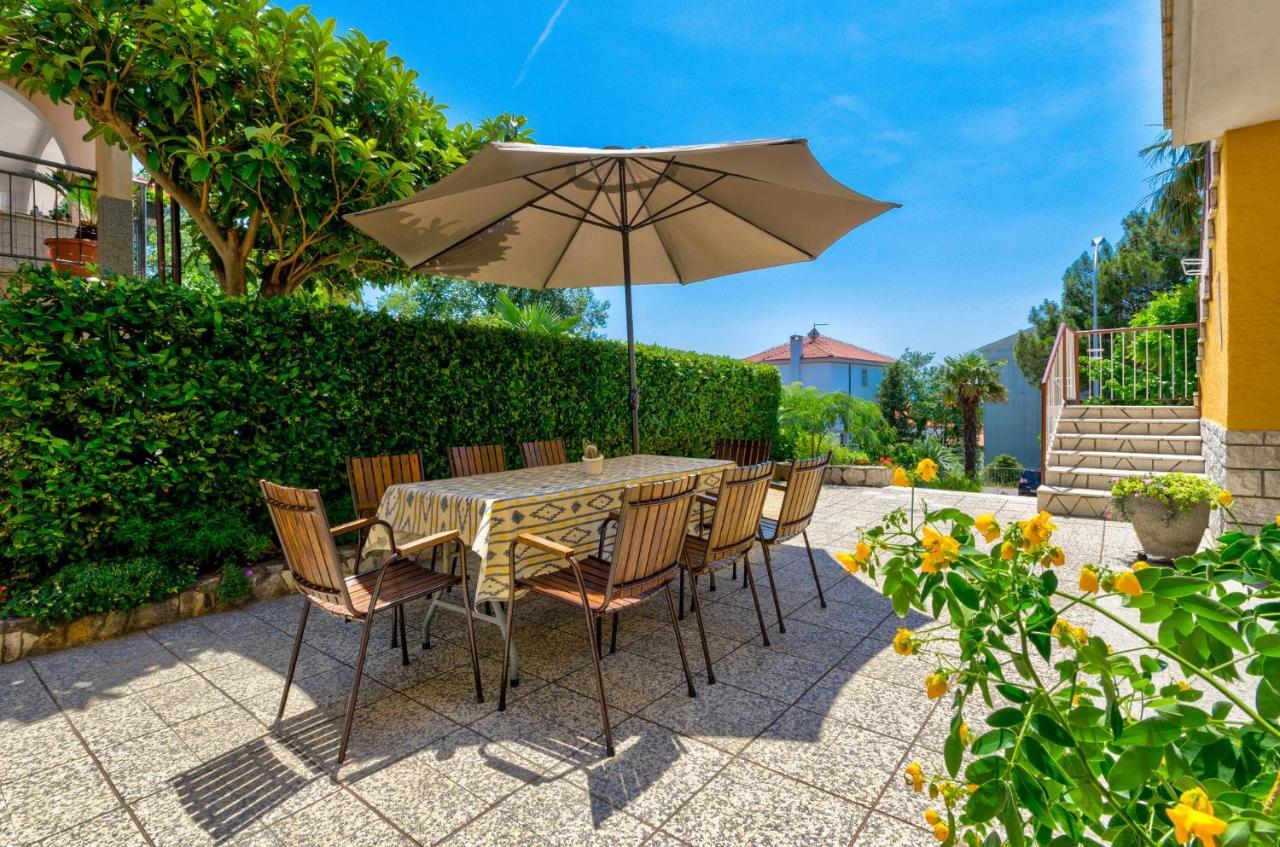 Blazi Apartamento Crikvenica Exterior foto